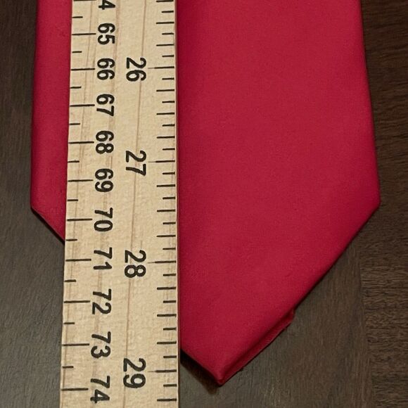 Alexander Logan Red 100% Polyester Men’s Neck Tie Made In China ￼ - Picture 6 of 10